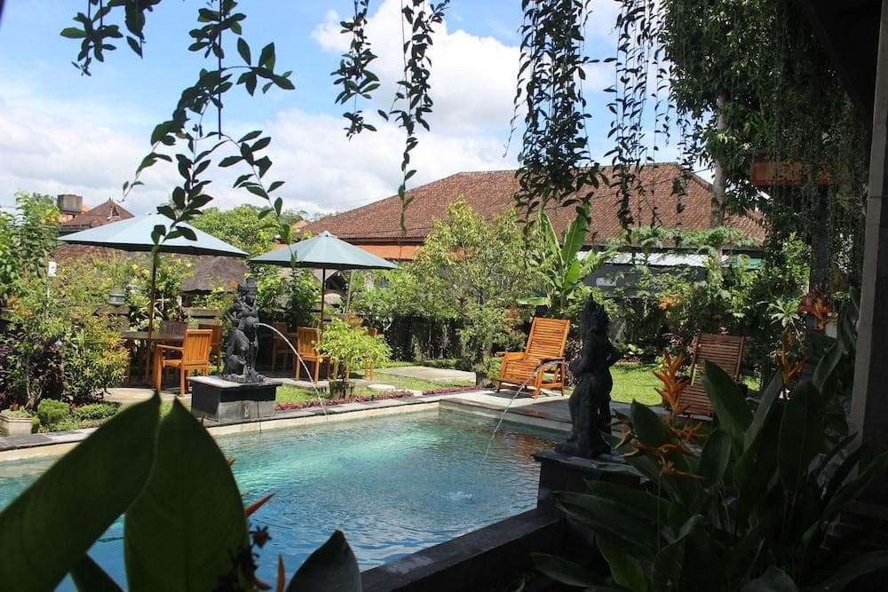 Super Oyo Capital O Pondok Ayu Homestay