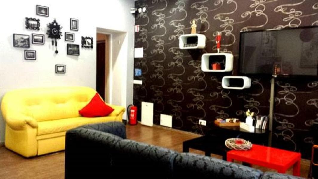 Pogo Hostel (Adults only)