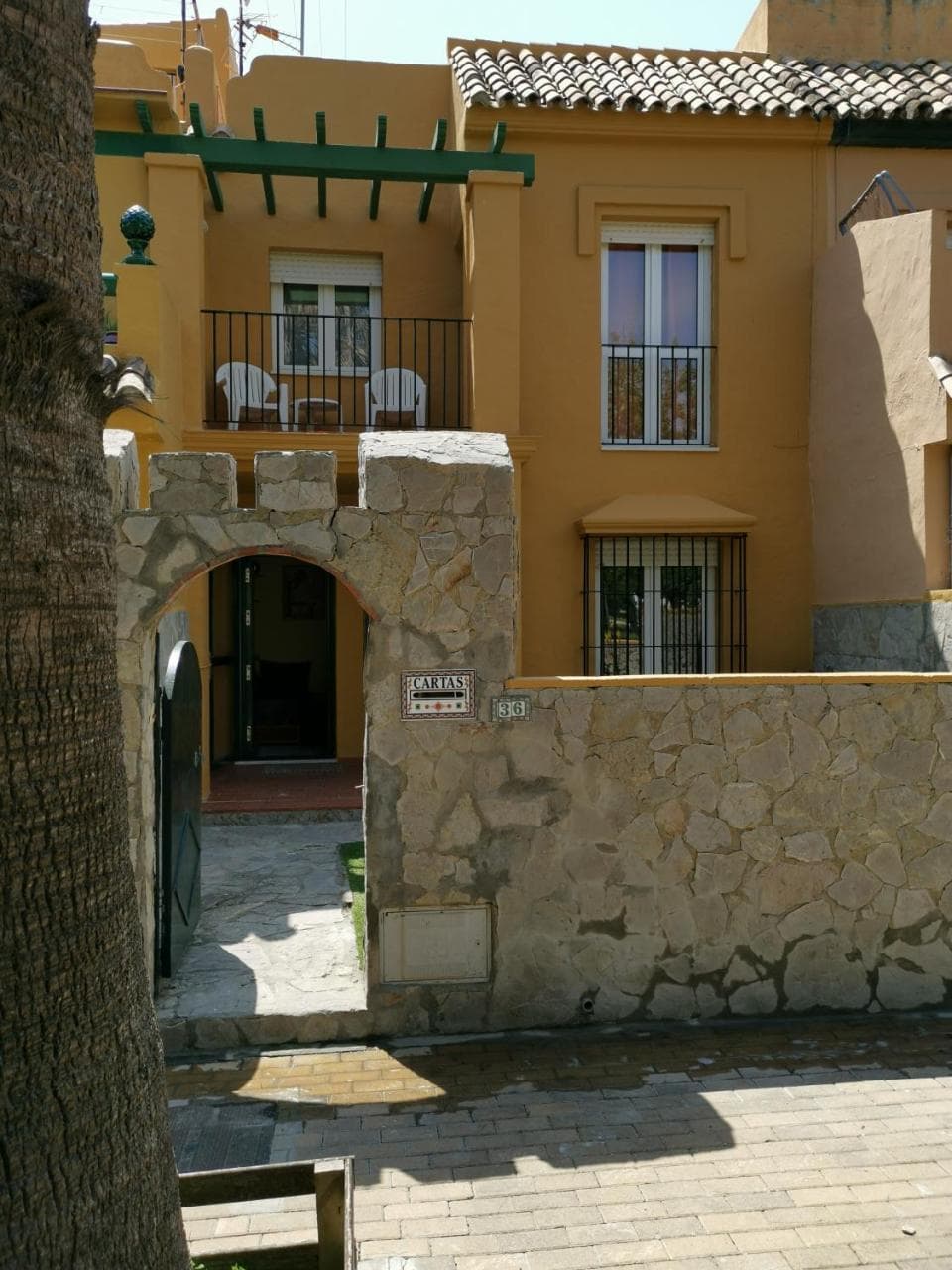 Casa Adosada Con Jardin