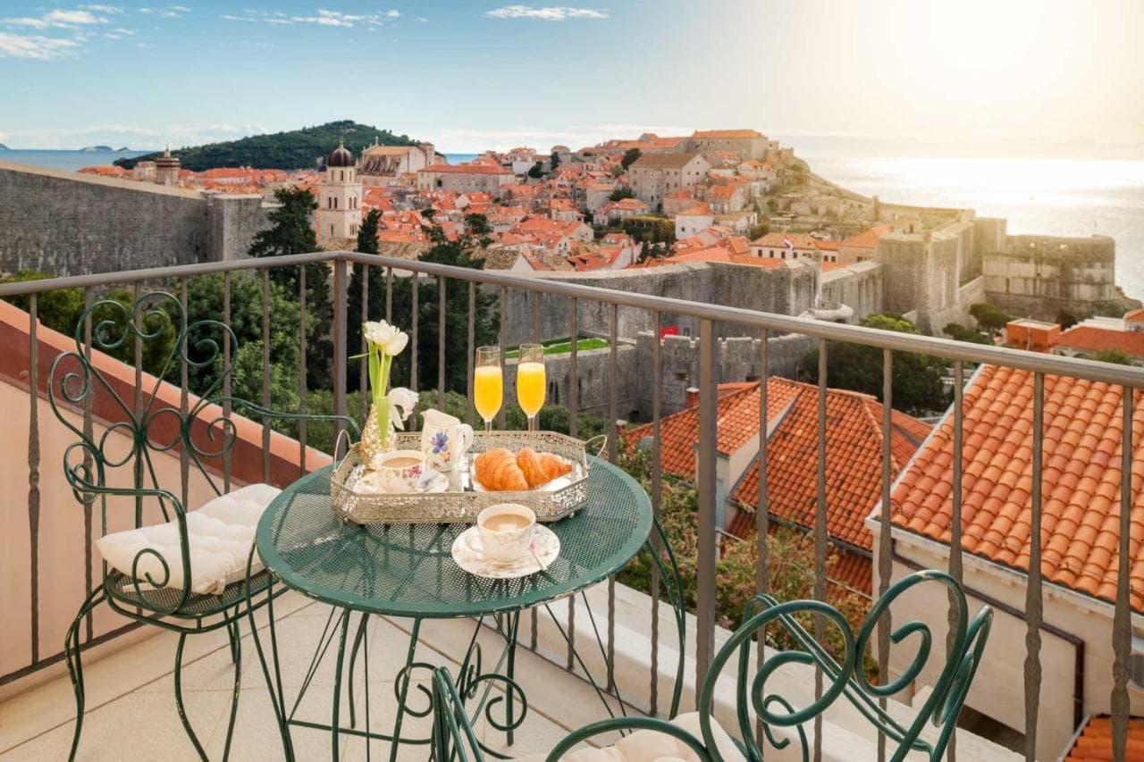 Sensational Dubrovnik Villa Villa Filia 6 Bedrooms Overlooking Dubrovnik City Walls Old Town