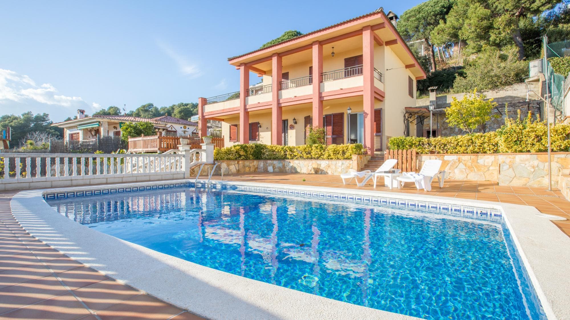 Maer in Blanes with 5 Bedrooms And 2 Bathrooms