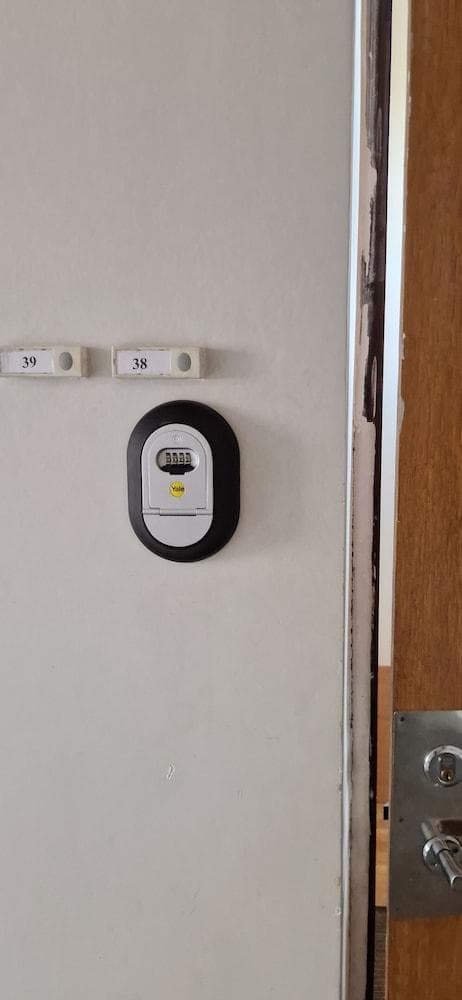 Tyzen38 Luxury Apartment