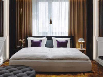 Roomers Munich-Autograph Collection