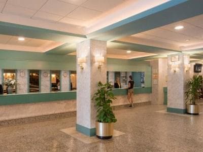 H Top Royal Star And SPA