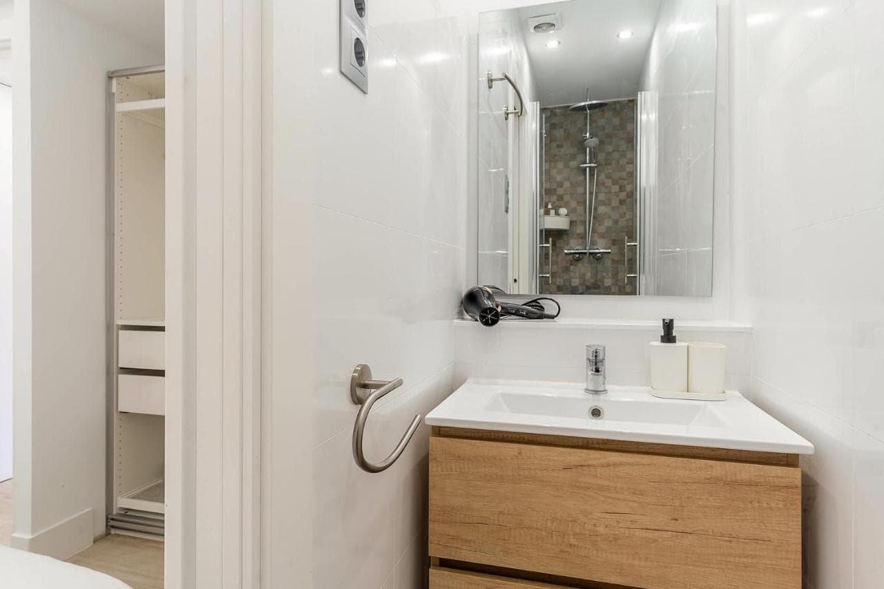 Ab Poble Sec Apartment (Adults Only)