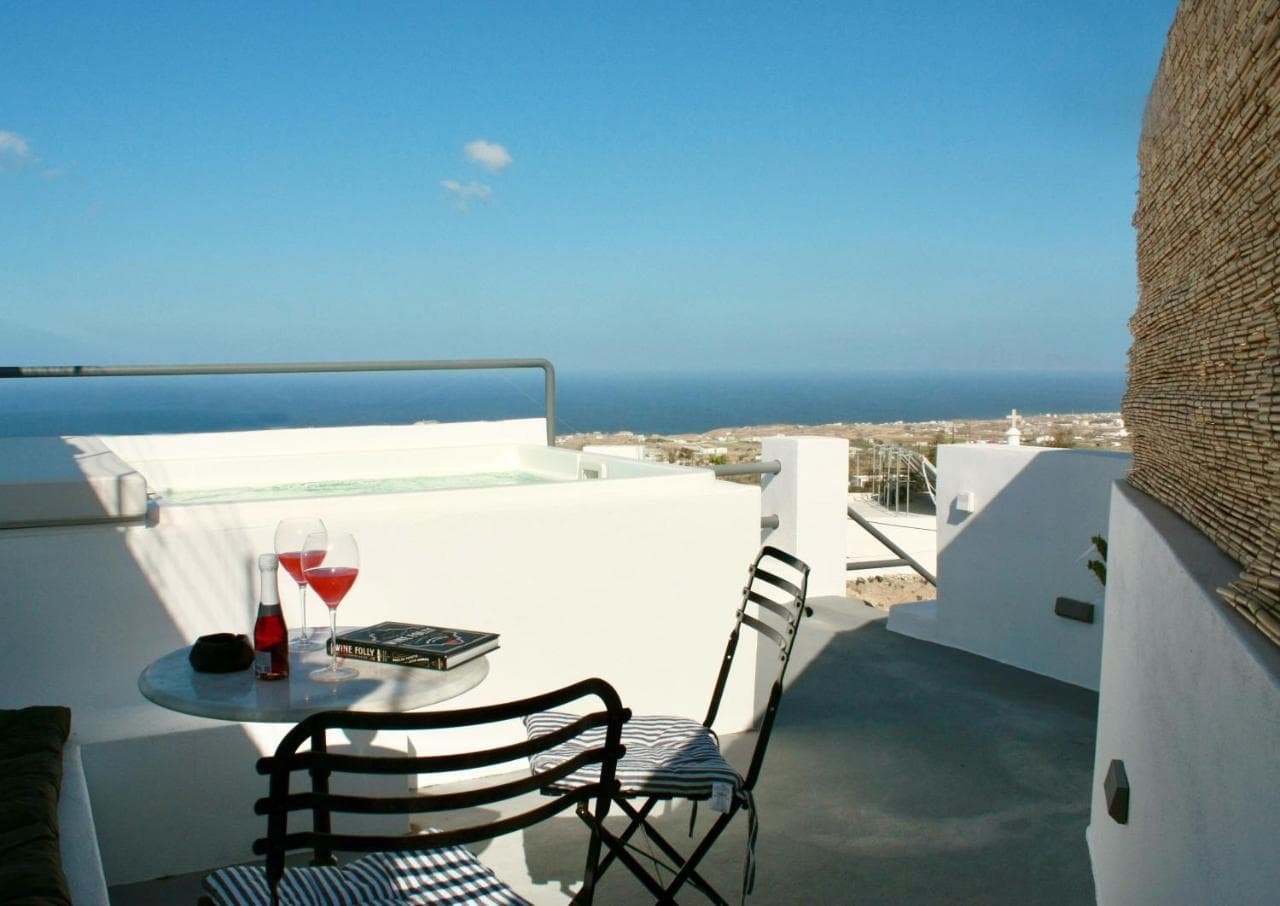 The Lava Villa by a Terre Cave Villas