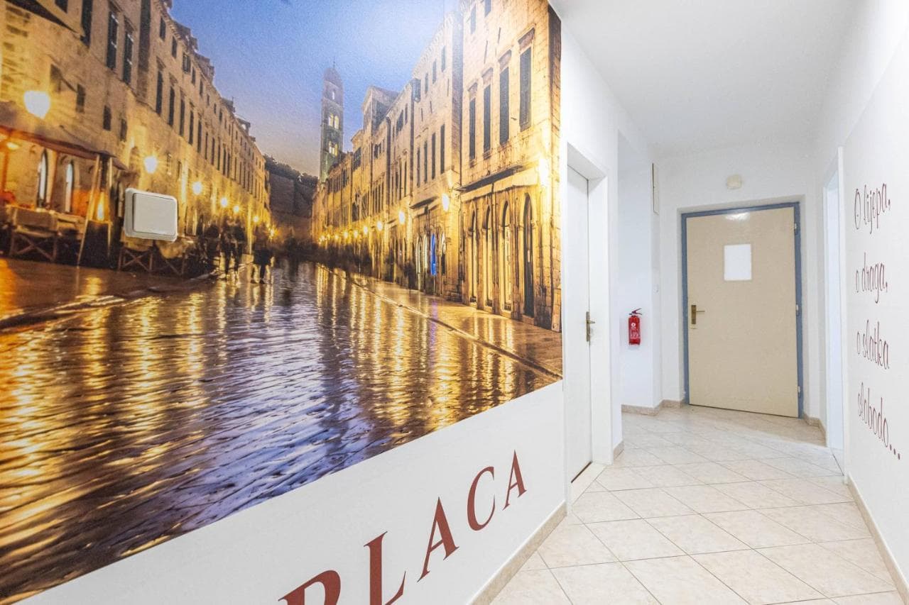 Placa Apartment