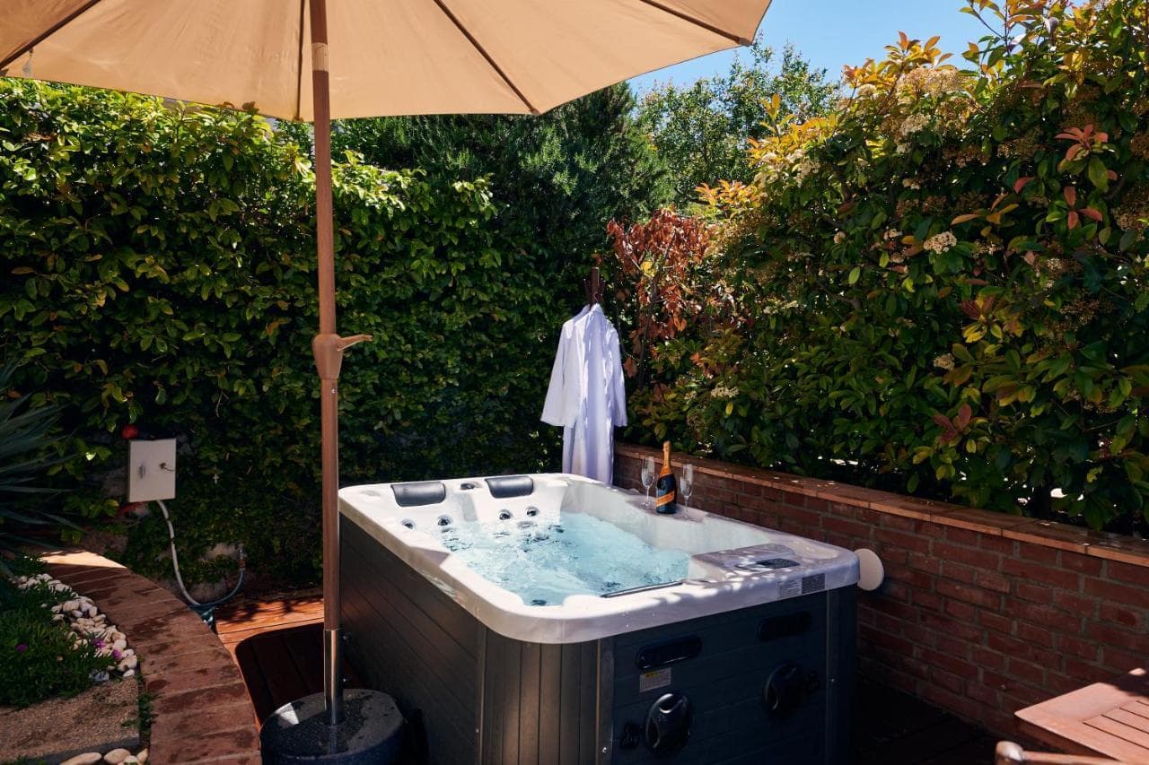 Rhea Silvia (Adults Only)