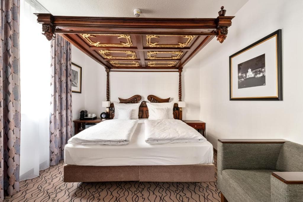 King's Hotel Center Superior