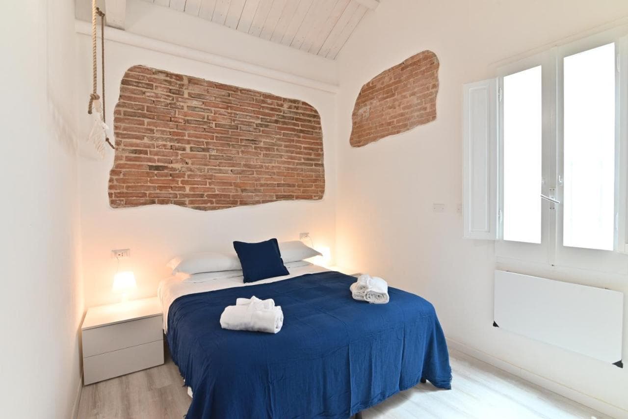 Izzhome City Heart Rooms