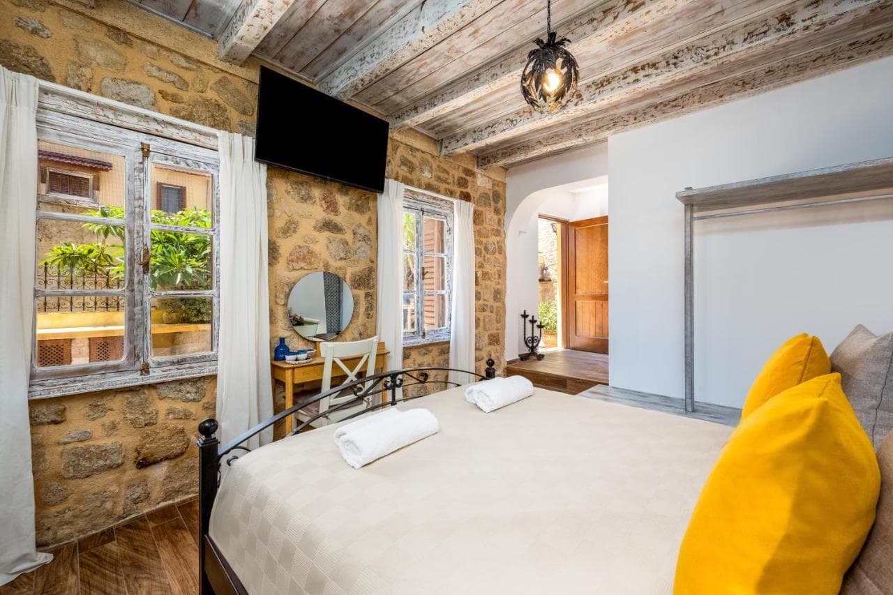 4u Rhodes (Adults Only)