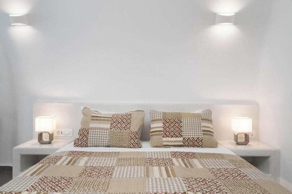 Yiota Collection  4 Suites & 4 Prive Jacuzzi