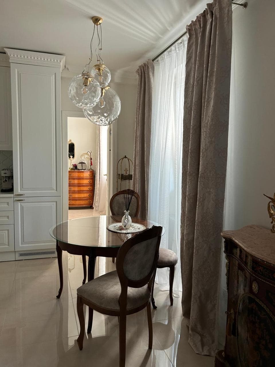 Luxury Old Town Apartment with Terrace