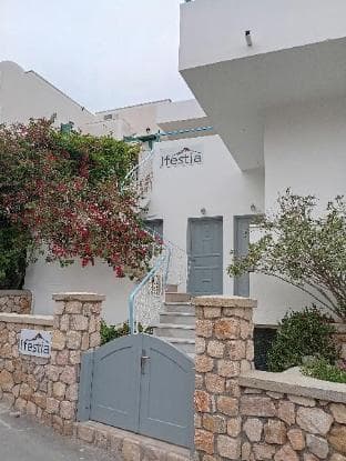 Ifestia Hotel