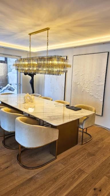 Luxurious Large Home with Pool, Garden, Koi Pond