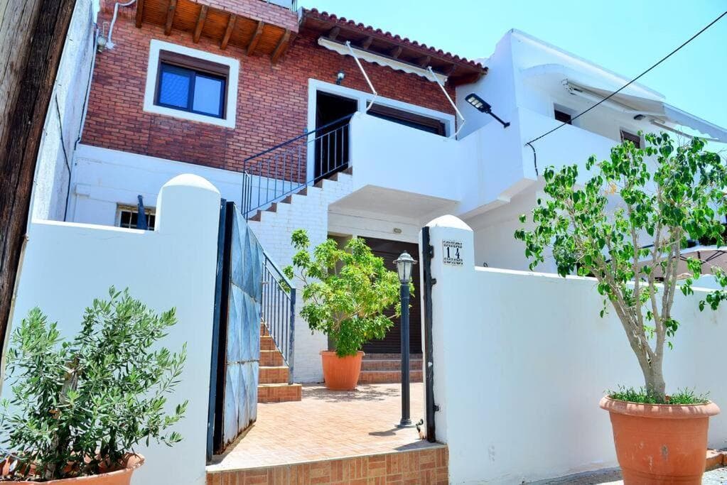 Unique Smaragda's Residense