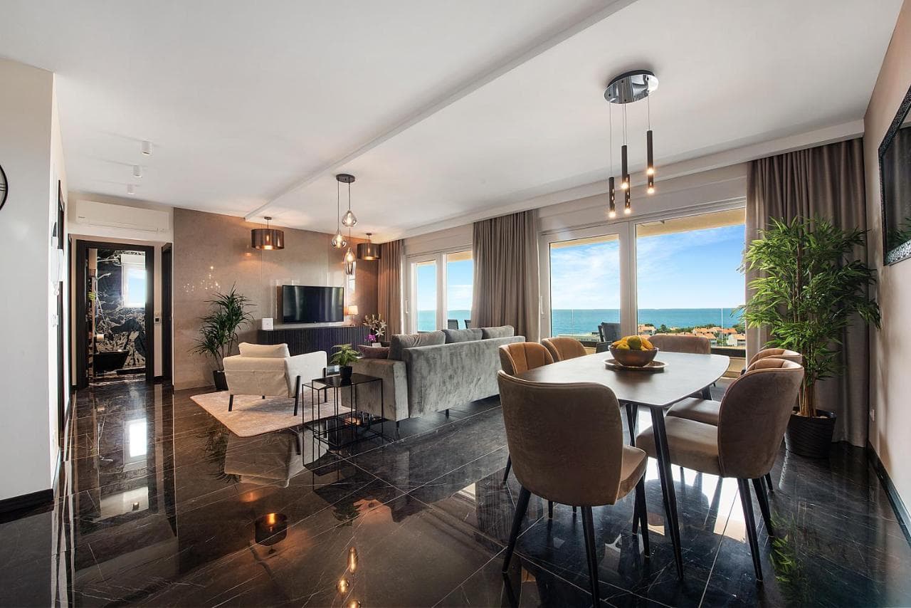 Superior Apartment Marangun