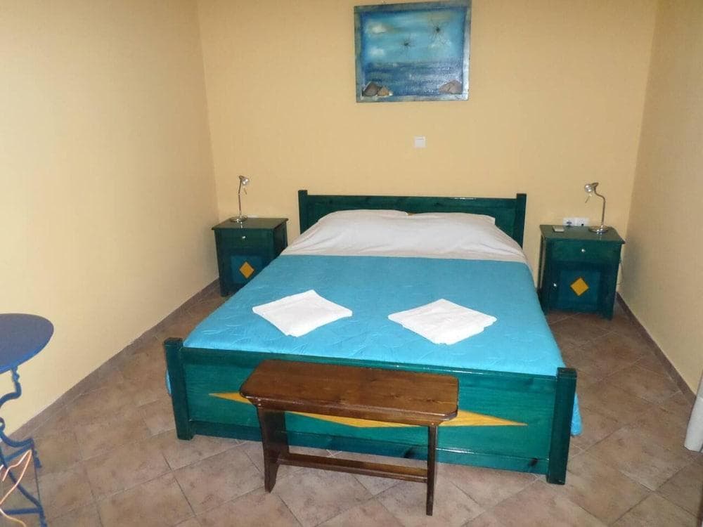 Santorious Family Apartment