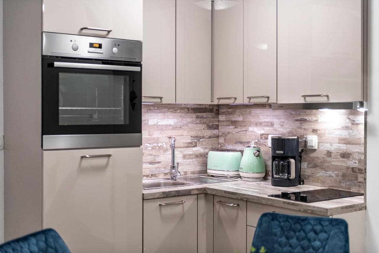 Lupo Gravosa Free Parking