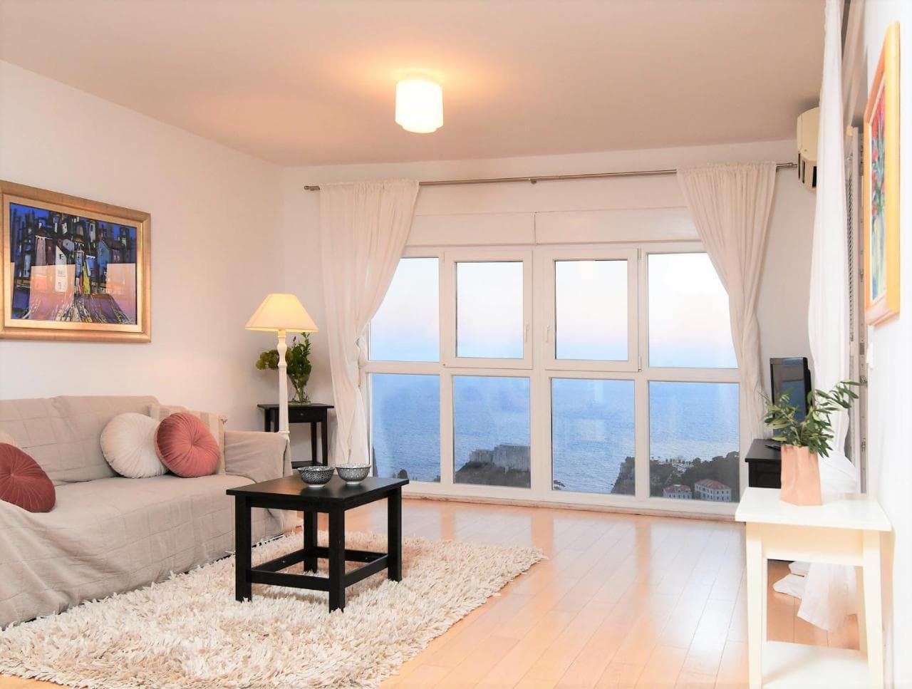 Mariva Deluxe Apartment