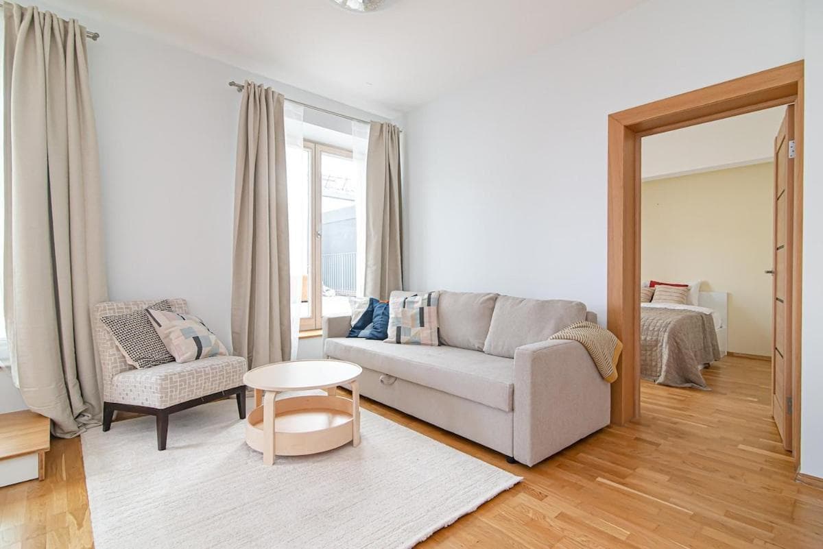 Bright 1 Bdr Apartment in Vivid Paupys by Urban Rent