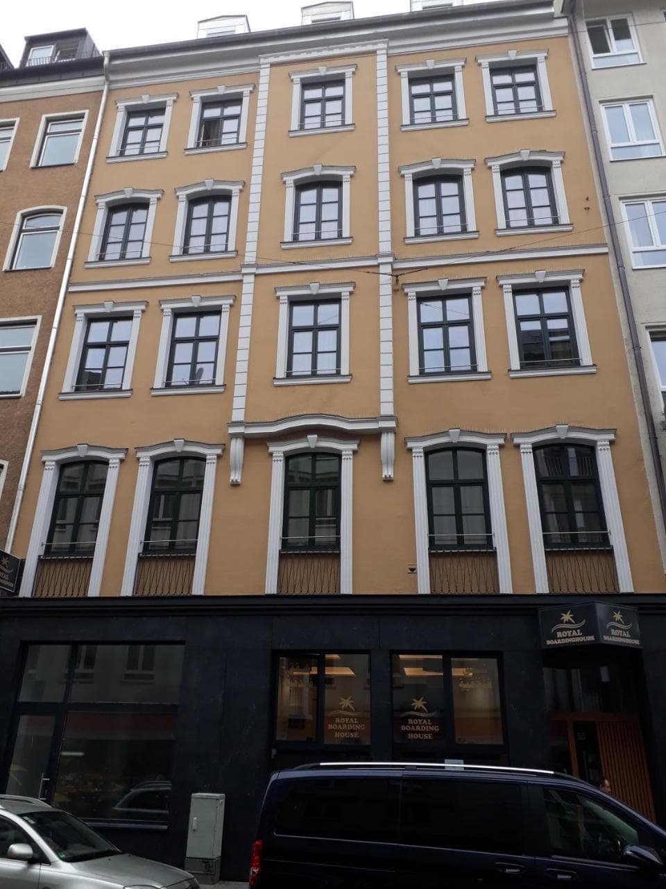 Royal Boardinghouse Gmbh - Munich