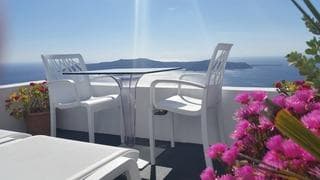 Kasimatis by la Perla Santorini