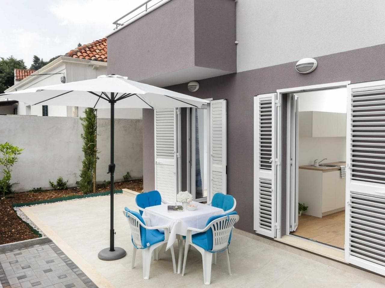 Apartments Villa Karmen - Comfort One-Bedroom Apartment with Terrace Marine