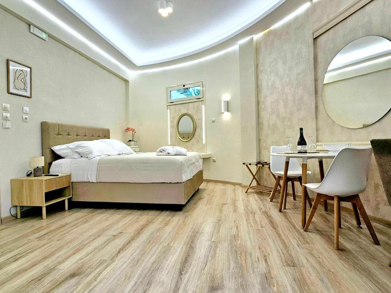 Golden City Center Suites