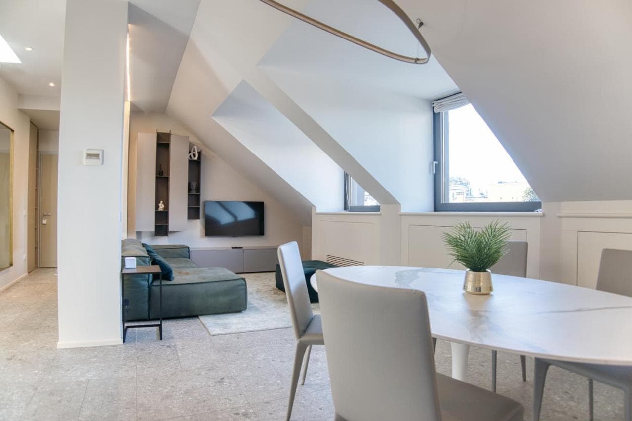 Corso Vittorio Emanuele Stunning Penthouse - Exclusive Living in Milan