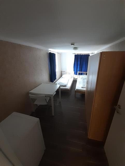 2-Rent Group Hostel Rooms&Apartments Eve168