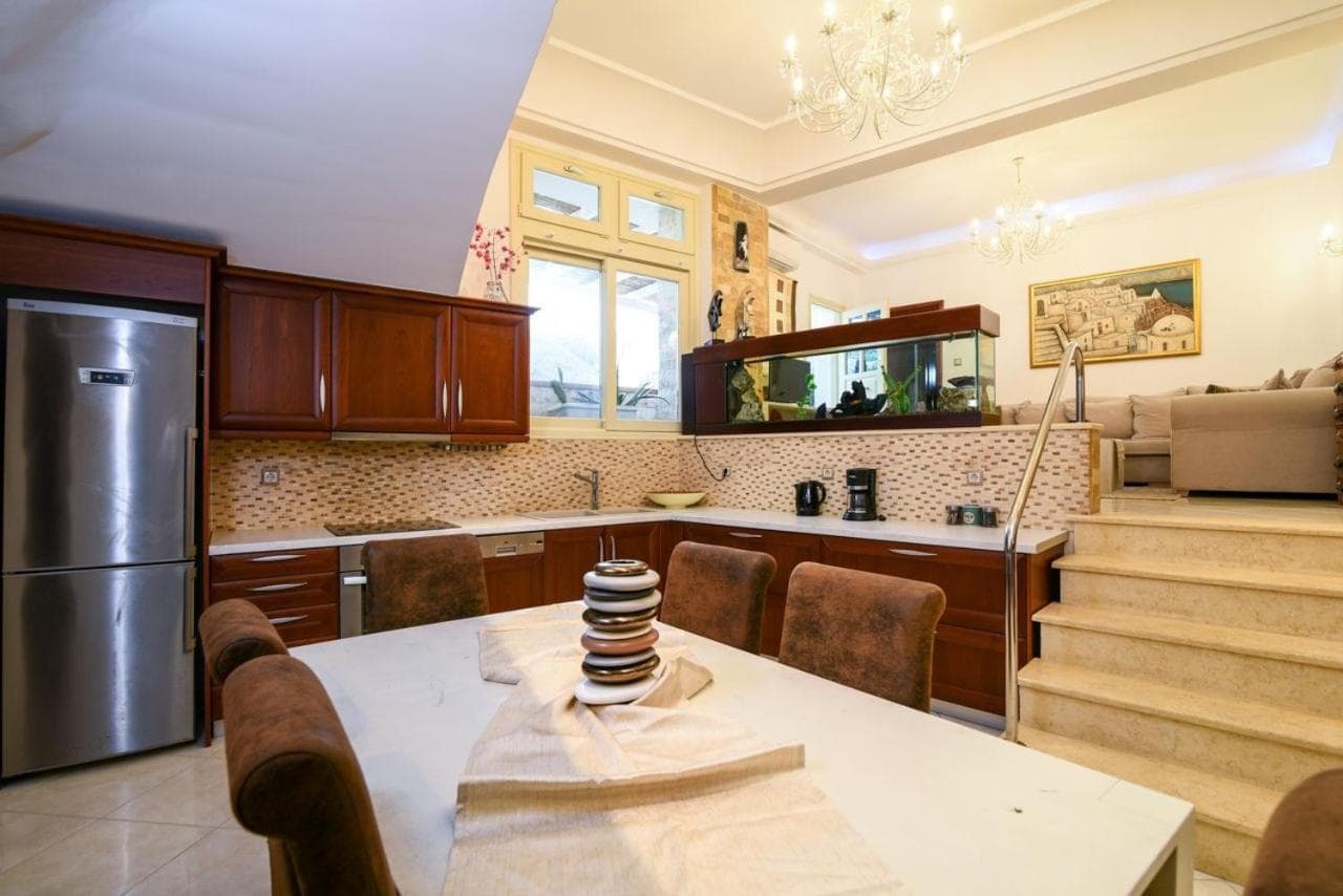 Spacious Santorini Villa 2 Bedrooms Villa Filos Private Jacuzzi & Close To Amenities Fira