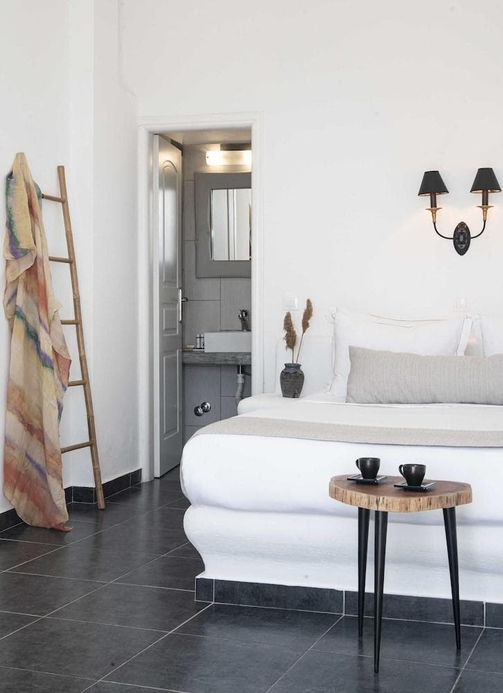 La Roka, Cliffside Memories