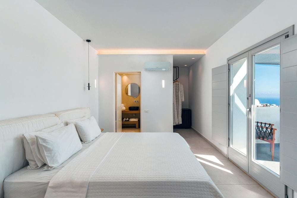 Oikos Santorini Living Concept