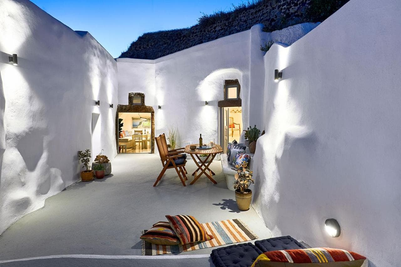 Two Authentic Cave Houses with Private Courtyard Garden