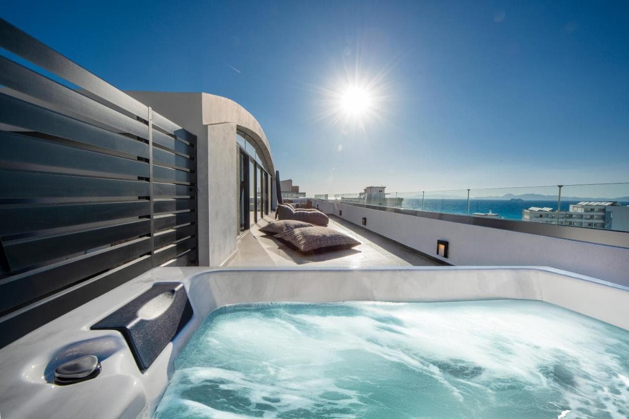 The Gem Loft City Apartment