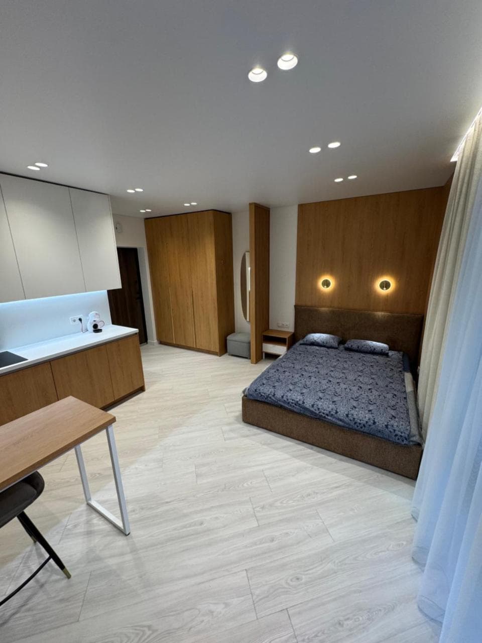 V4 Europa New Apartment