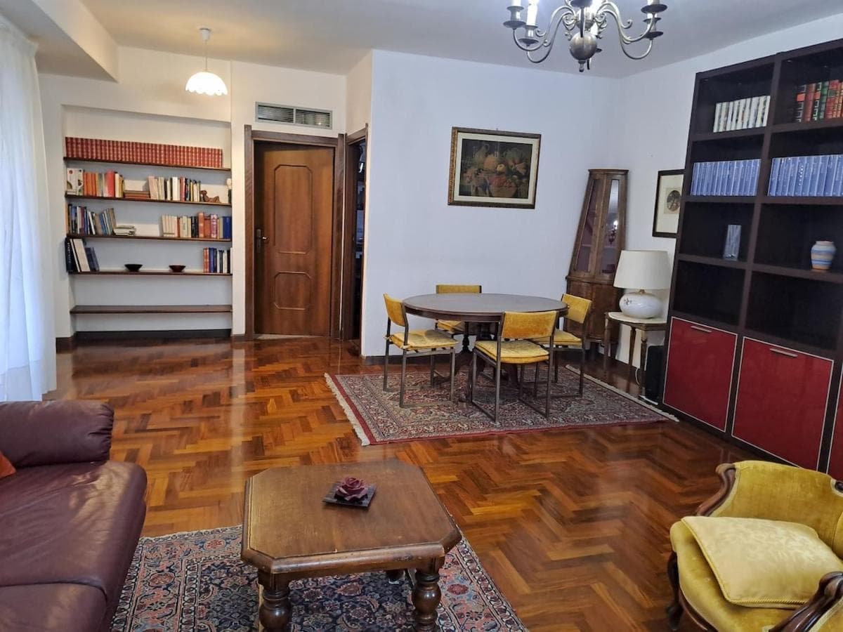 I Cantori Central House with Charm