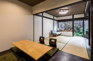 Kaga House