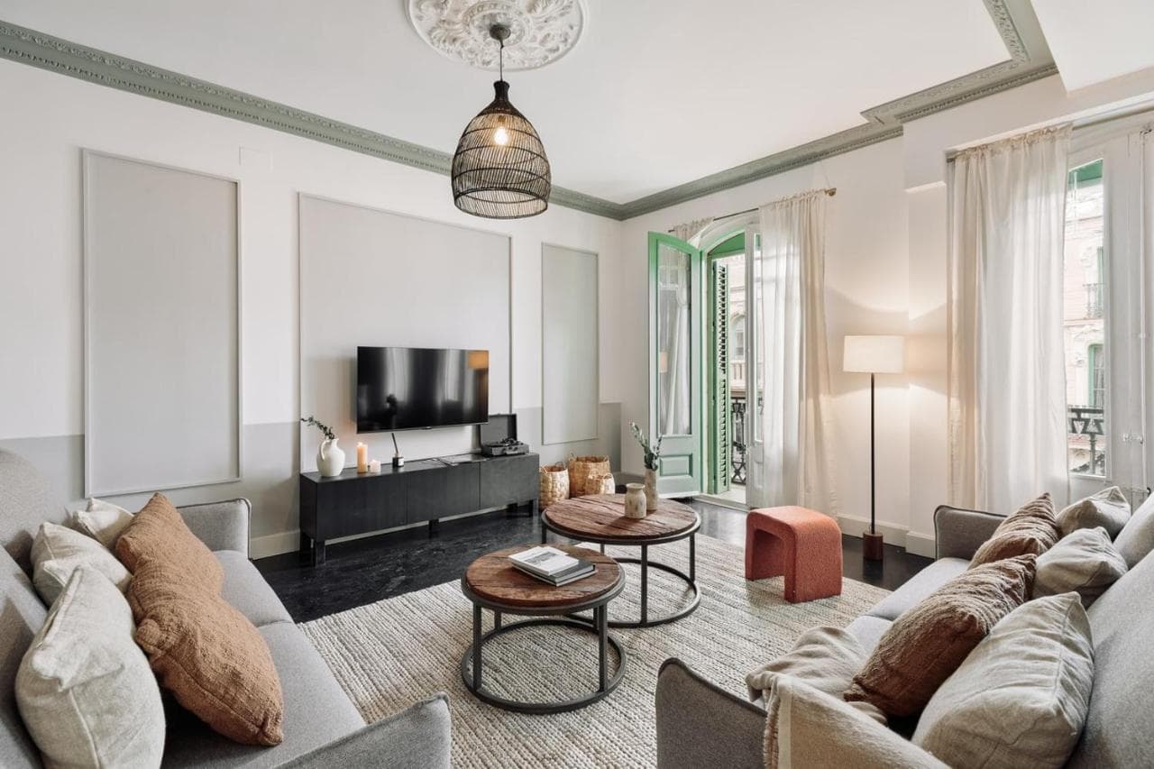 Valls - 2 Bedrooms And Office in Gracia