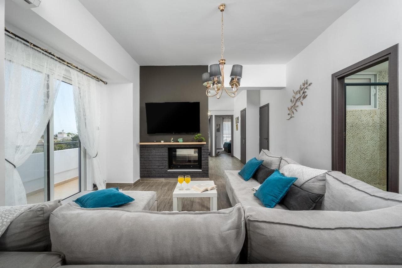 Emerald City Apartment