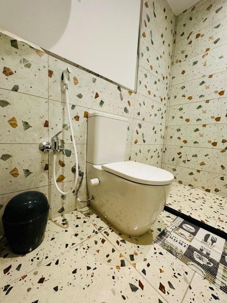 Golden Era Stylish Studio I903 Tenton Zamalek