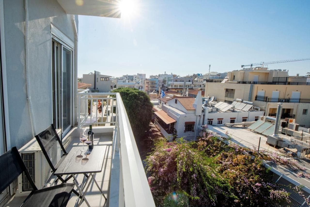 Mandilara Minimal Apartment