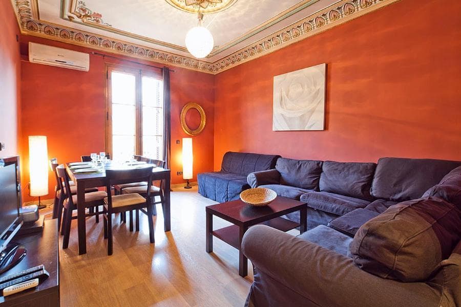 Catalunya Executive 3 Bedrooms, 3 Bathrooms AC Wifi