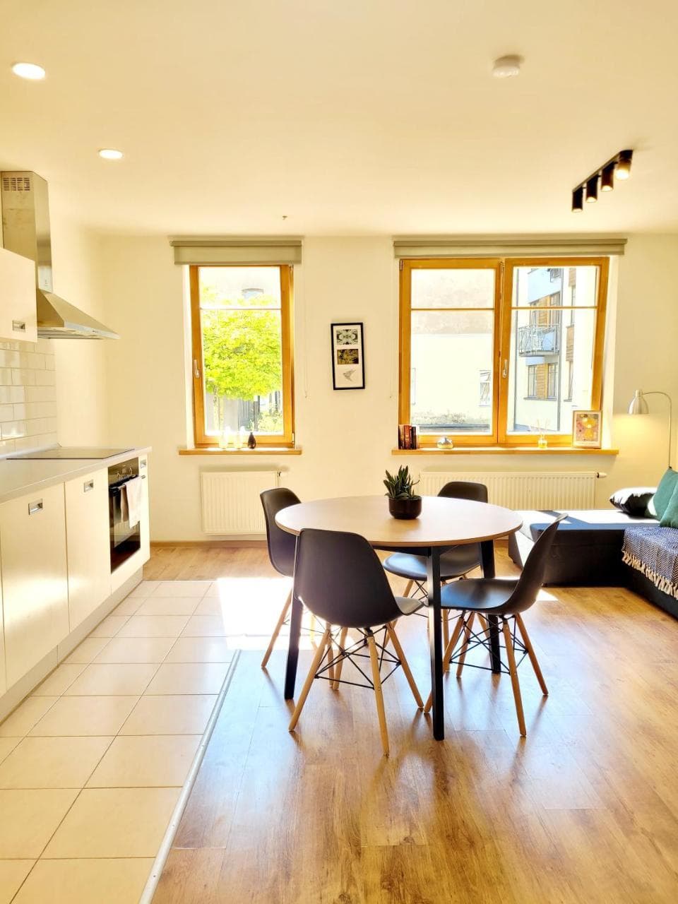 Sv1 Amber Oldtown Self Check-In by Quarterstays