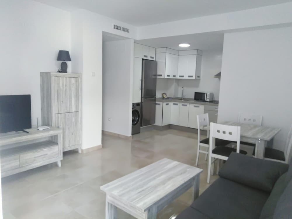 107601- Apartment in Zahara de Los Atunes