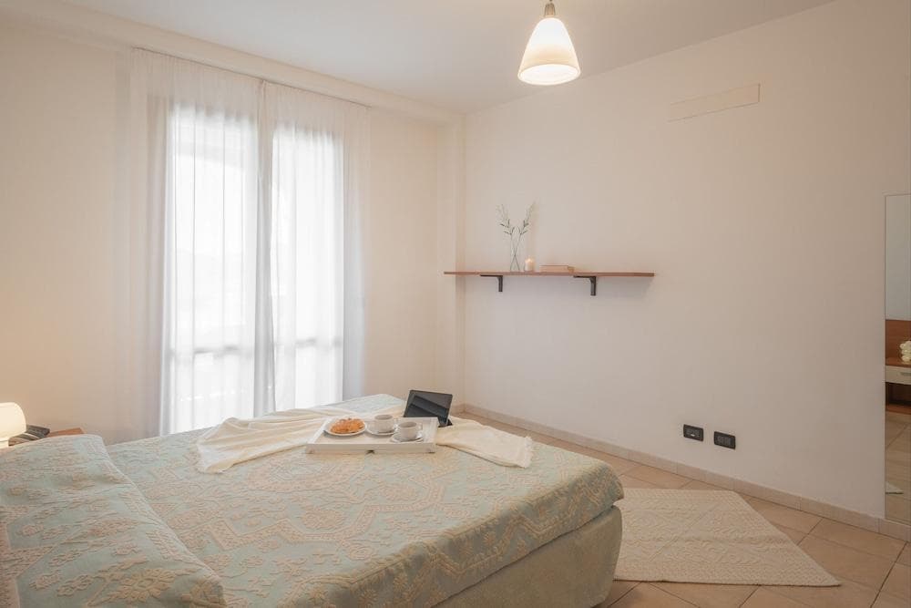 Stylish Residence Le Fontane 1 Bedroom Apartment Sleeps 4 Person-No2502