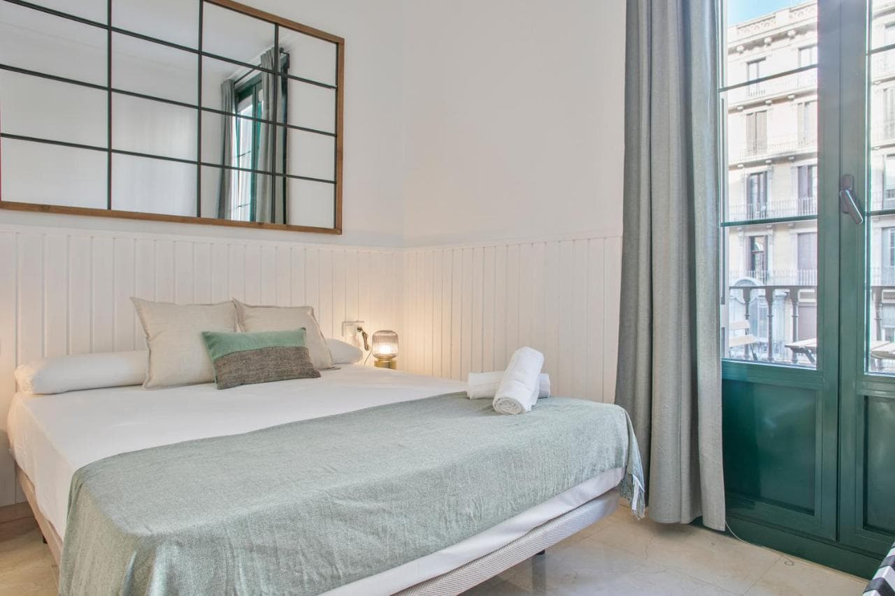 Anton's Downtown Apartment