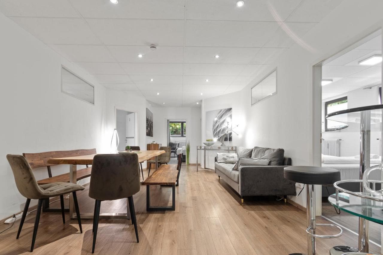 Flatista Homes - Garden House