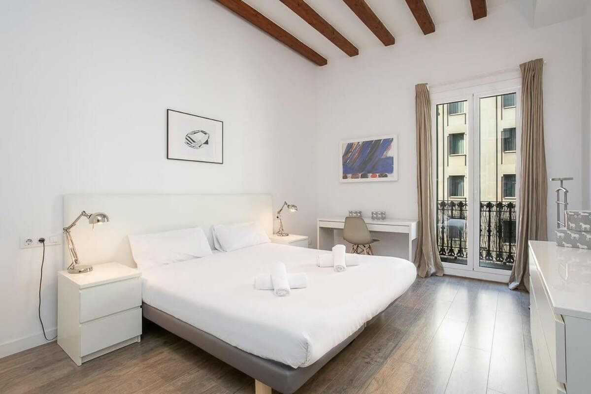 The Collection Barcelona - Paseo de Gracia Modern 4bd with Terrace